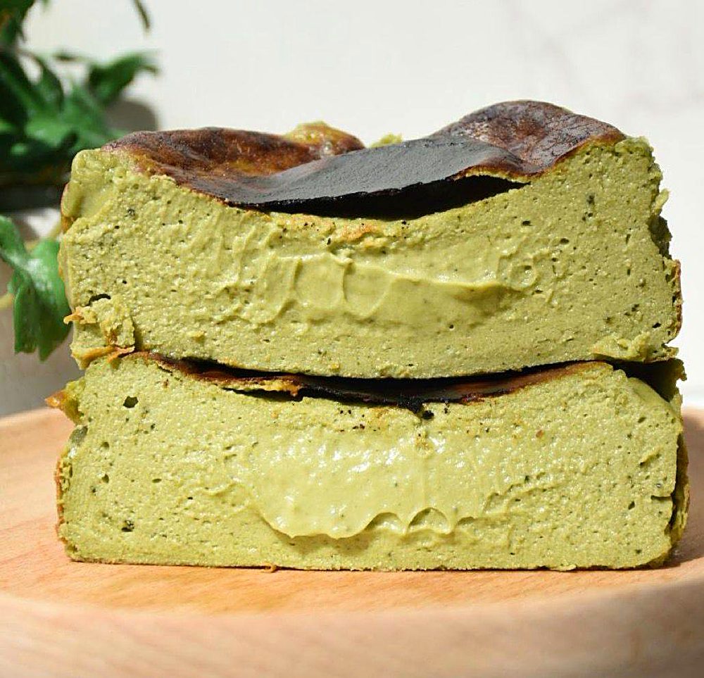 XOXO Pastry Pistachio Basque Cheesecake