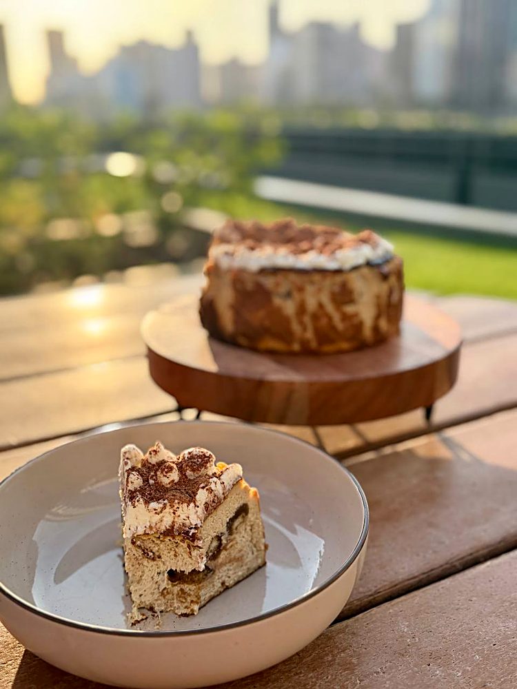 XOXO Pastry Tiramisu Basque Cheesecake