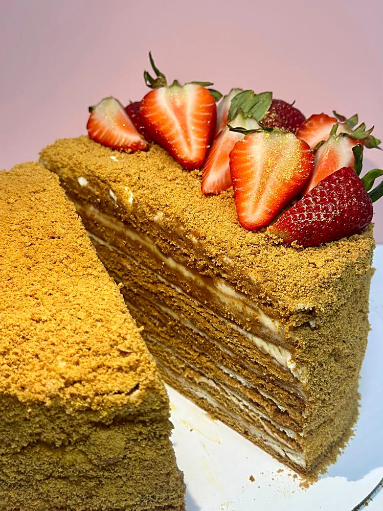 XOXO Pastry Hawaiian Honey Cake Hawaiian Honey Cake