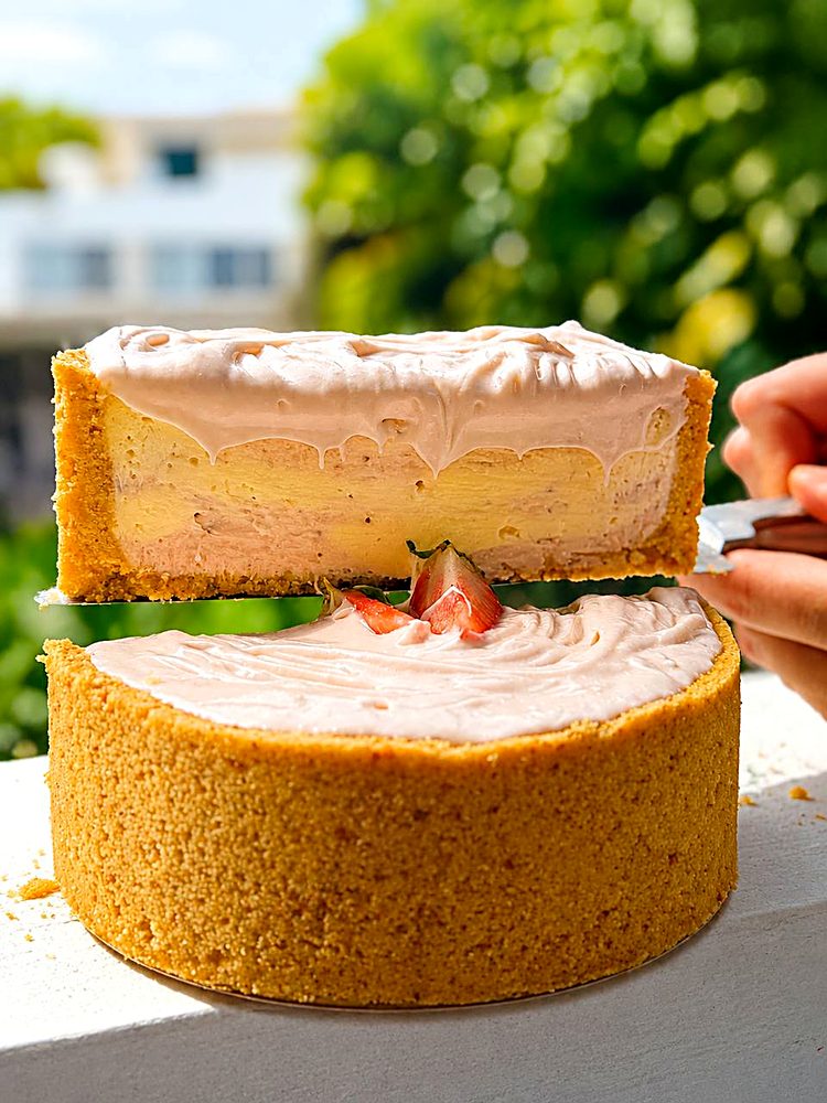 XOXO Pastry Coconut Strawberry Signature Cheesecake